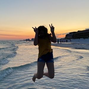 Meet your Posher, Mayce